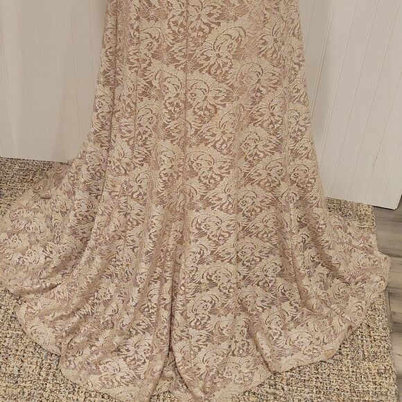 TAHARI, size 8,Mother of the bride - Picture 4 of 8